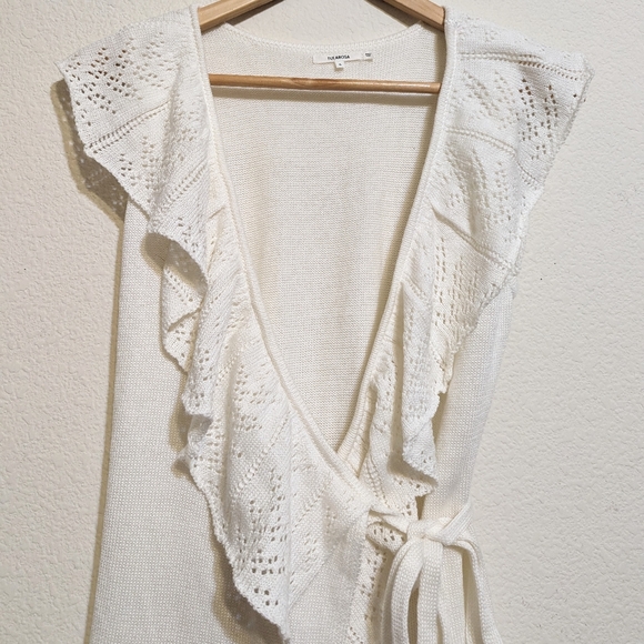 Tularosa Owen Ruffle Wrap Dress sz Small In White MSRP $158 EUC - Picture 3 of 8